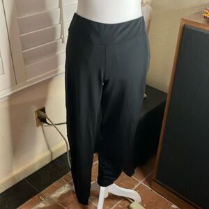 🤍🖤Nike Black W/White Trim Stretchy Leggings/Exercise Pants W/Leg Netting Sz XL